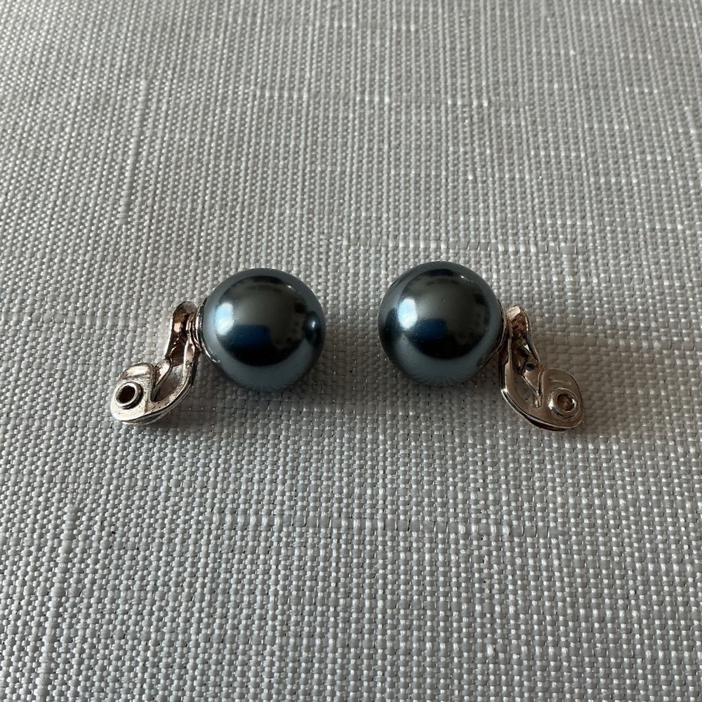 Dark Gray Silver Tone Pearl Earrings